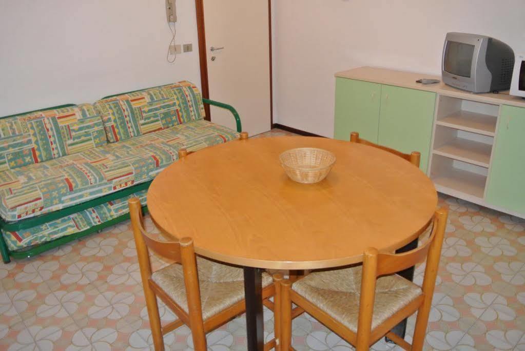 Condominio Ivelca Lignano Sabbiadoro Zewnętrze zdjęcie